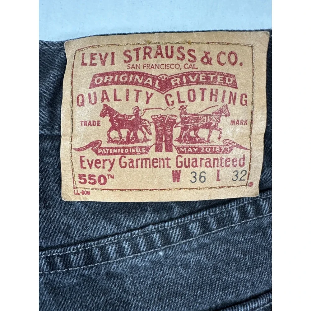 Vintage Y2K Levi's 550 Relaxed Fit Jeans Men 36x32 Black Tapered Leg Heavyweight